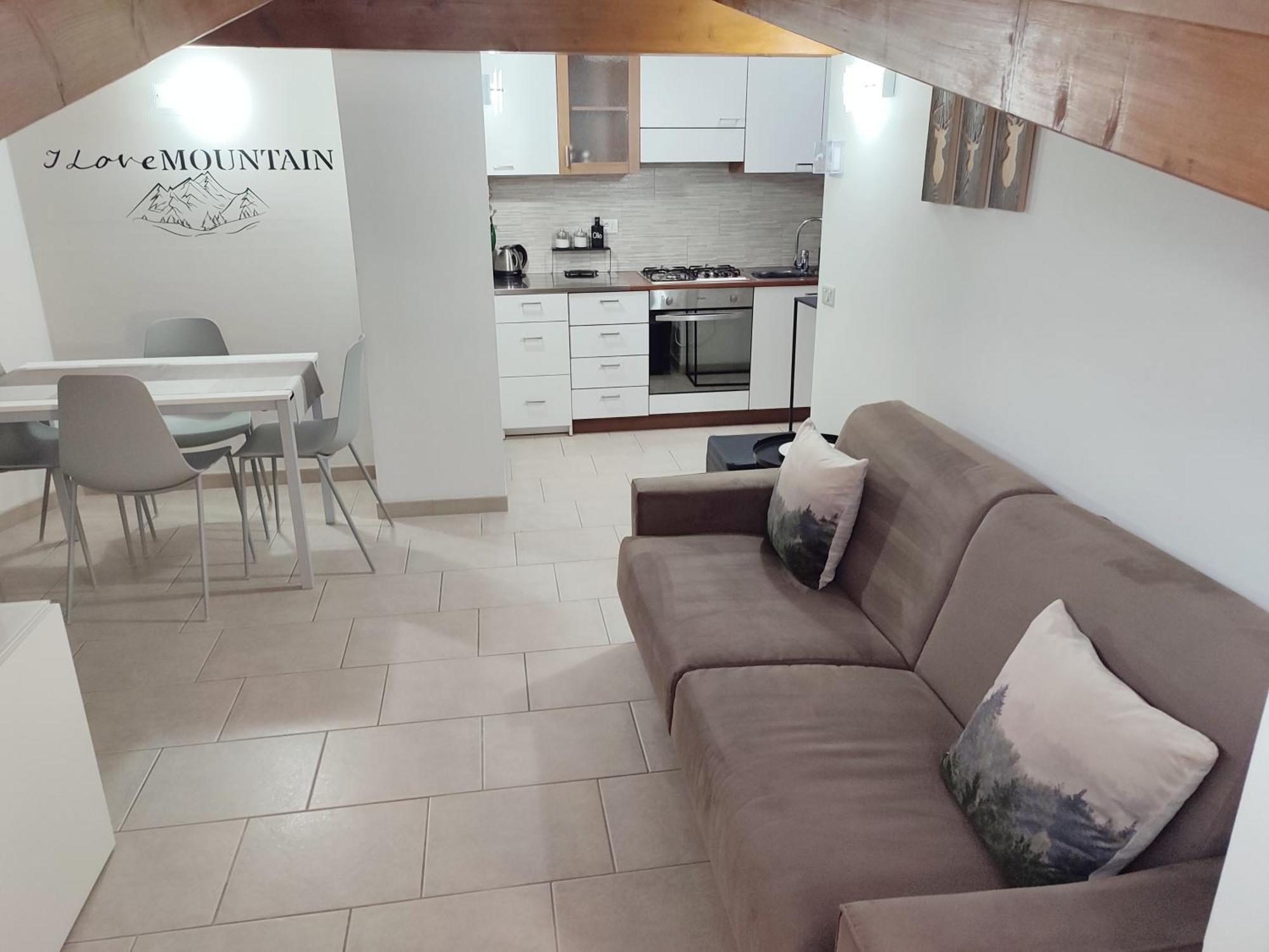 Appartamento Con Giardino كاريسولو المظهر الخارجي الصورة